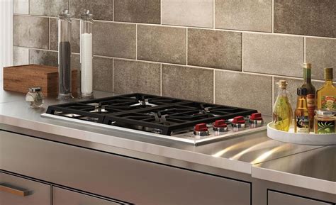 30 in wide wolf gas cooktop